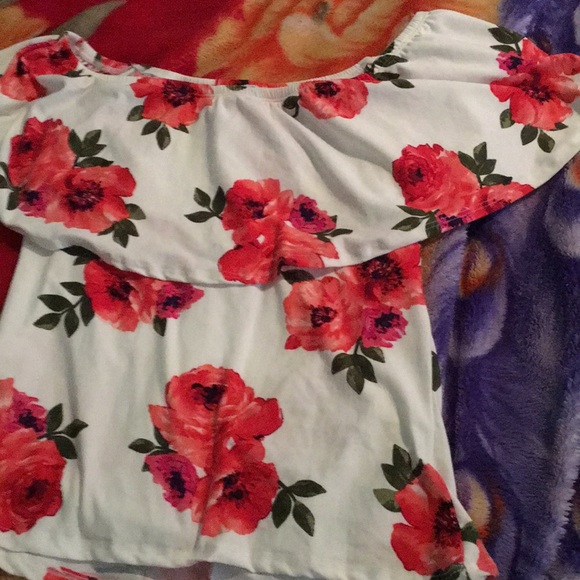 Floral top - Picture 1 of 2